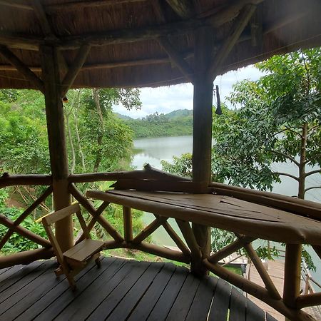 Dave The Cave Eco Lodge And Cultural Campsite Rubirizi Exterior photo