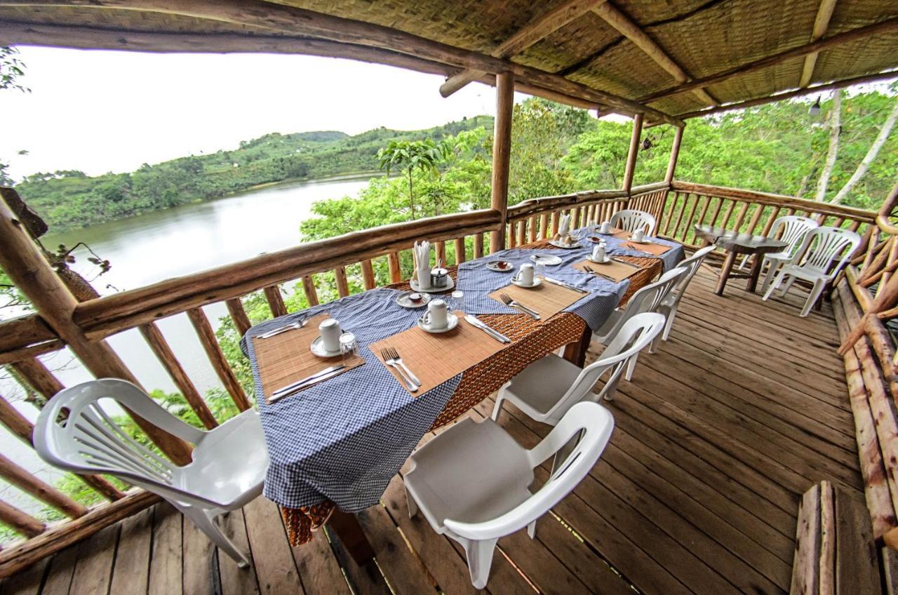 Dave The Cave Eco Lodge And Cultural Campsite Rubirizi Exterior photo