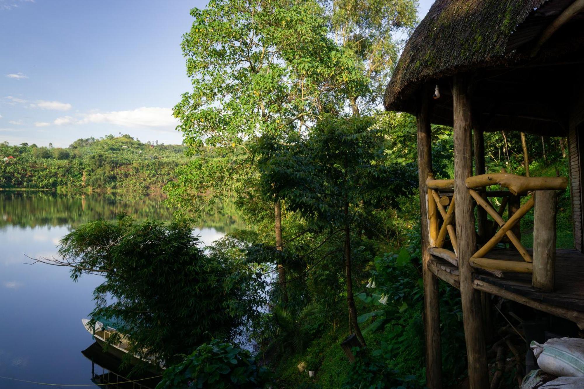 Dave The Cave Eco Lodge And Cultural Campsite Rubirizi Exterior photo
