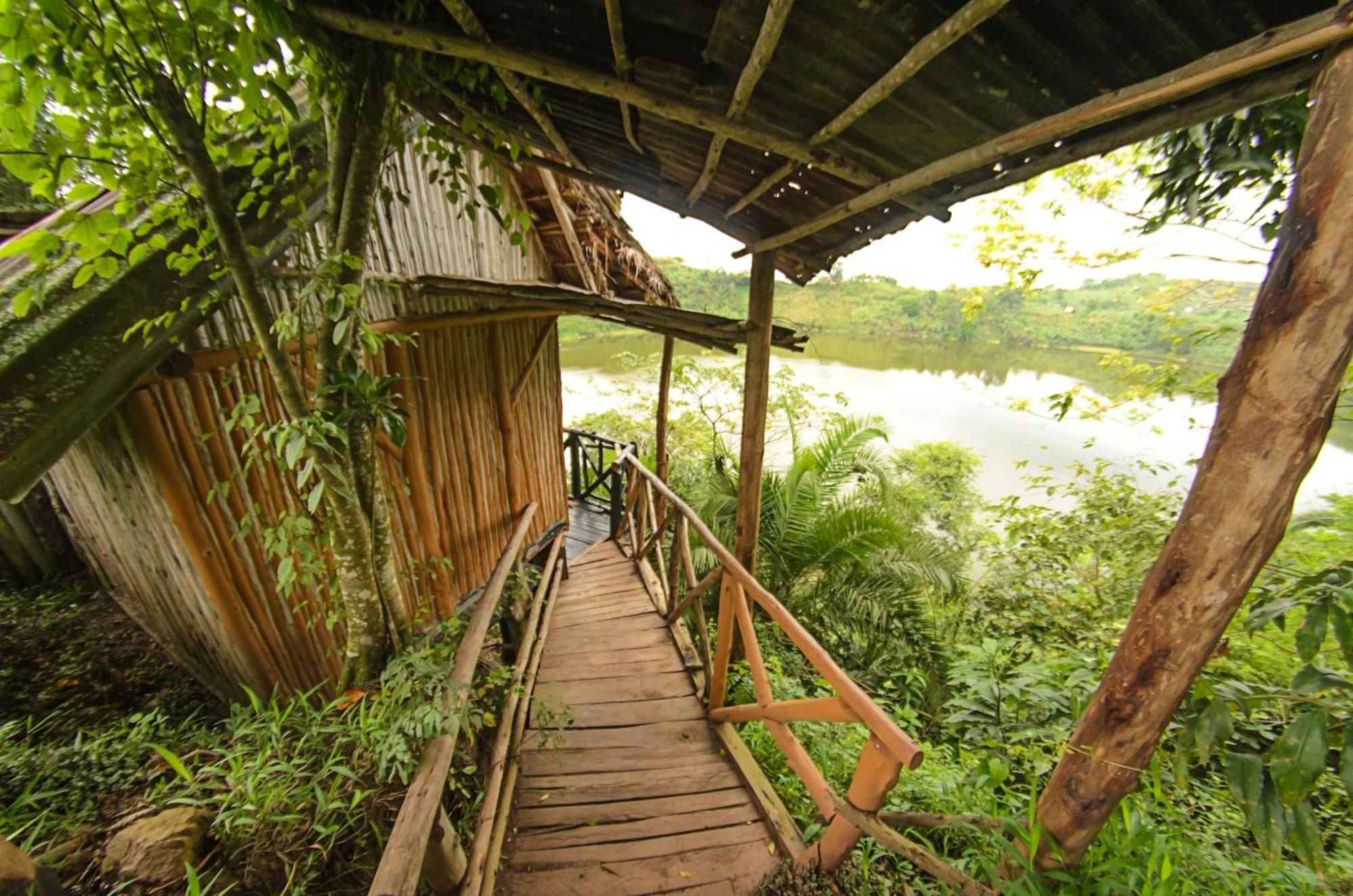 Dave The Cave Eco Lodge And Cultural Campsite Rubirizi Exterior photo